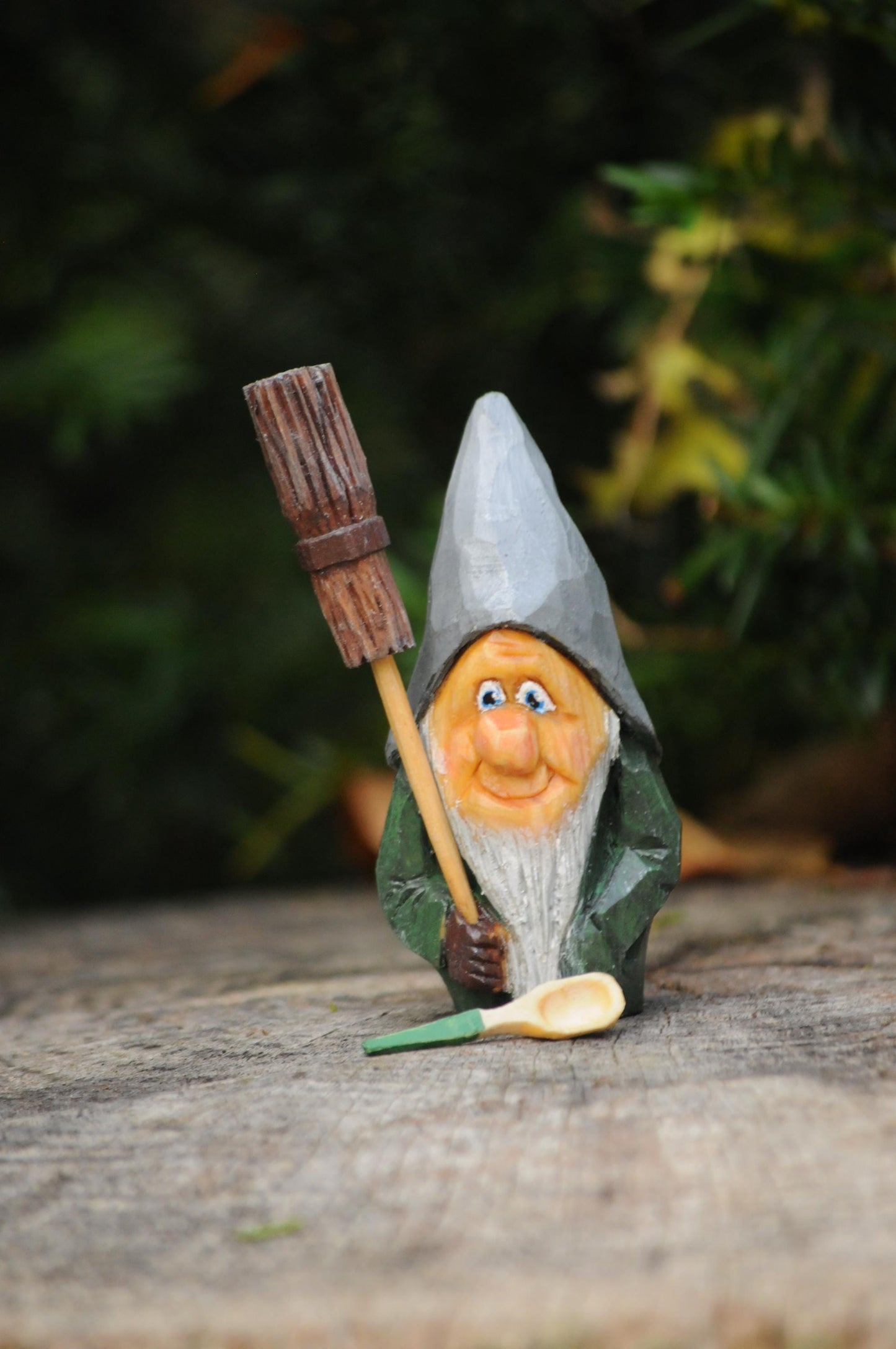 Hand-Carved Swedish Nisse with Broom and Spoon – Unique Nordic Gnome Figurine by Liljas Scandinavian Handicraft